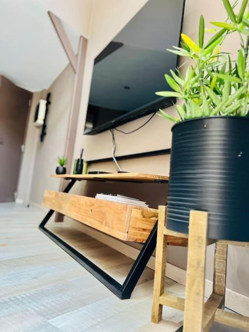 Appartement Tropical เลียจ ภายนอก รูปภาพ