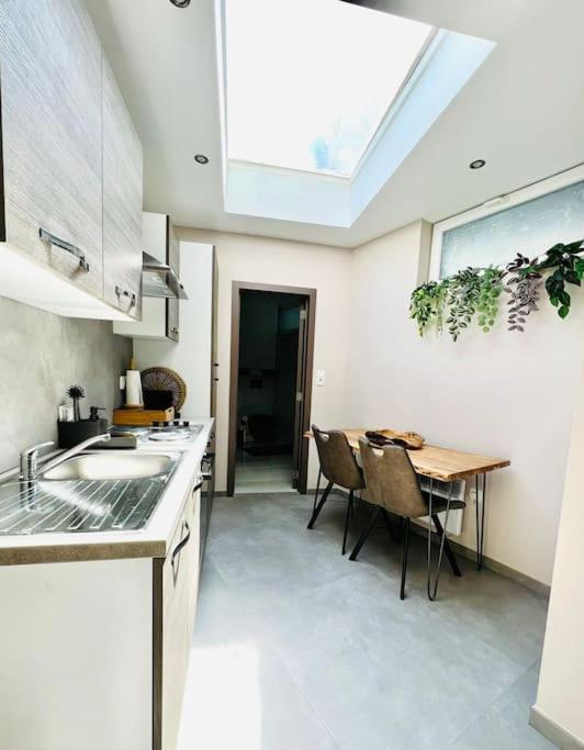 Appartement Tropical เลียจ ภายนอก รูปภาพ